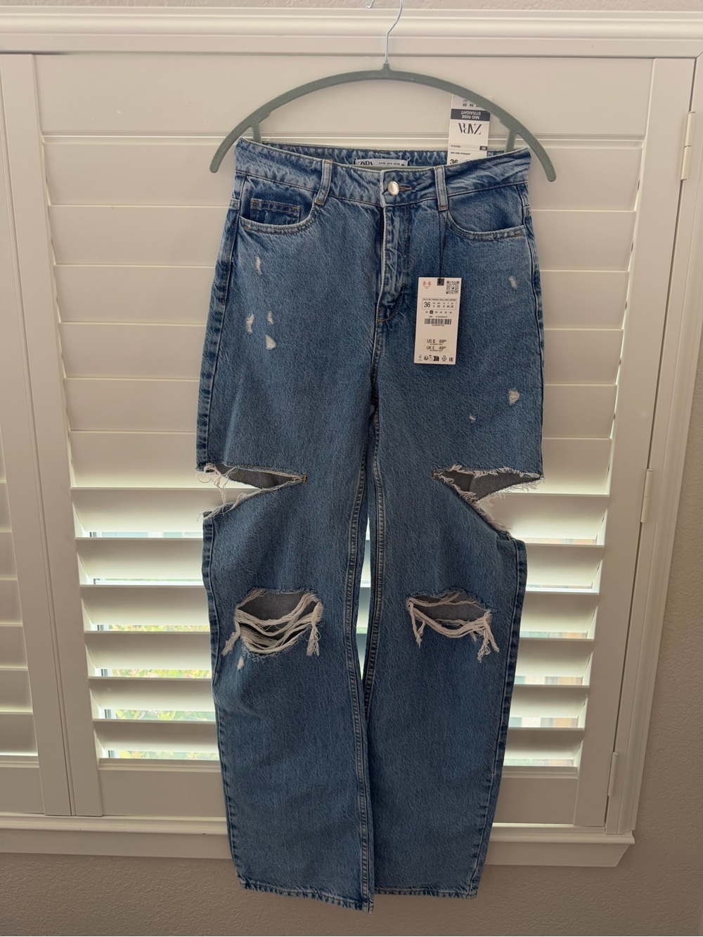 Zara Distressed Light Blue Straight-Leg Jeans for Women